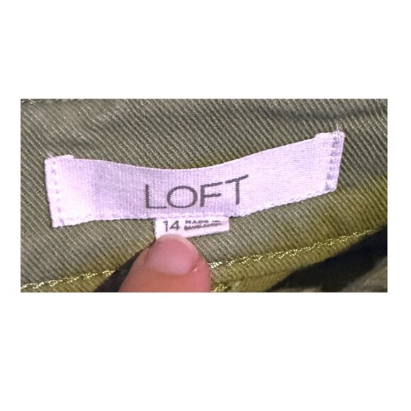 Loft The Palmer Wide Leg Cropped Jean in Green - Picture 5 of 6